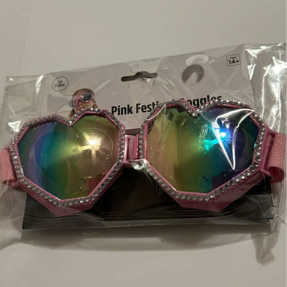 Pink Rhinestone Heart Shaped Adjustable Elastic Strap Festival Fashion Goggles - Picture 3 of 5